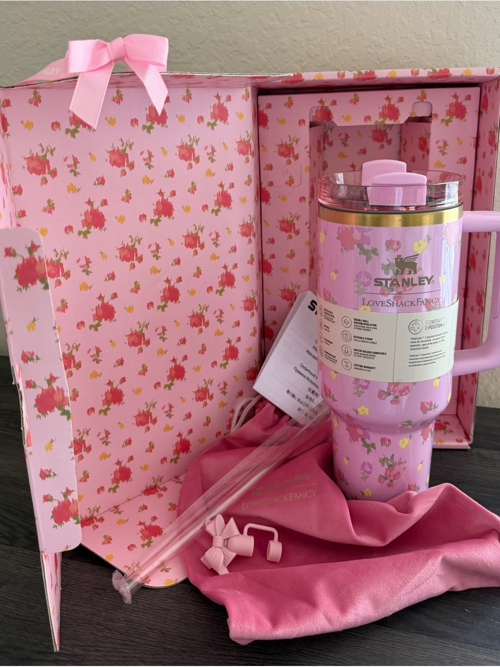 Stanley Quencher H2.0 40oz Pink Floral Tumbler With Box